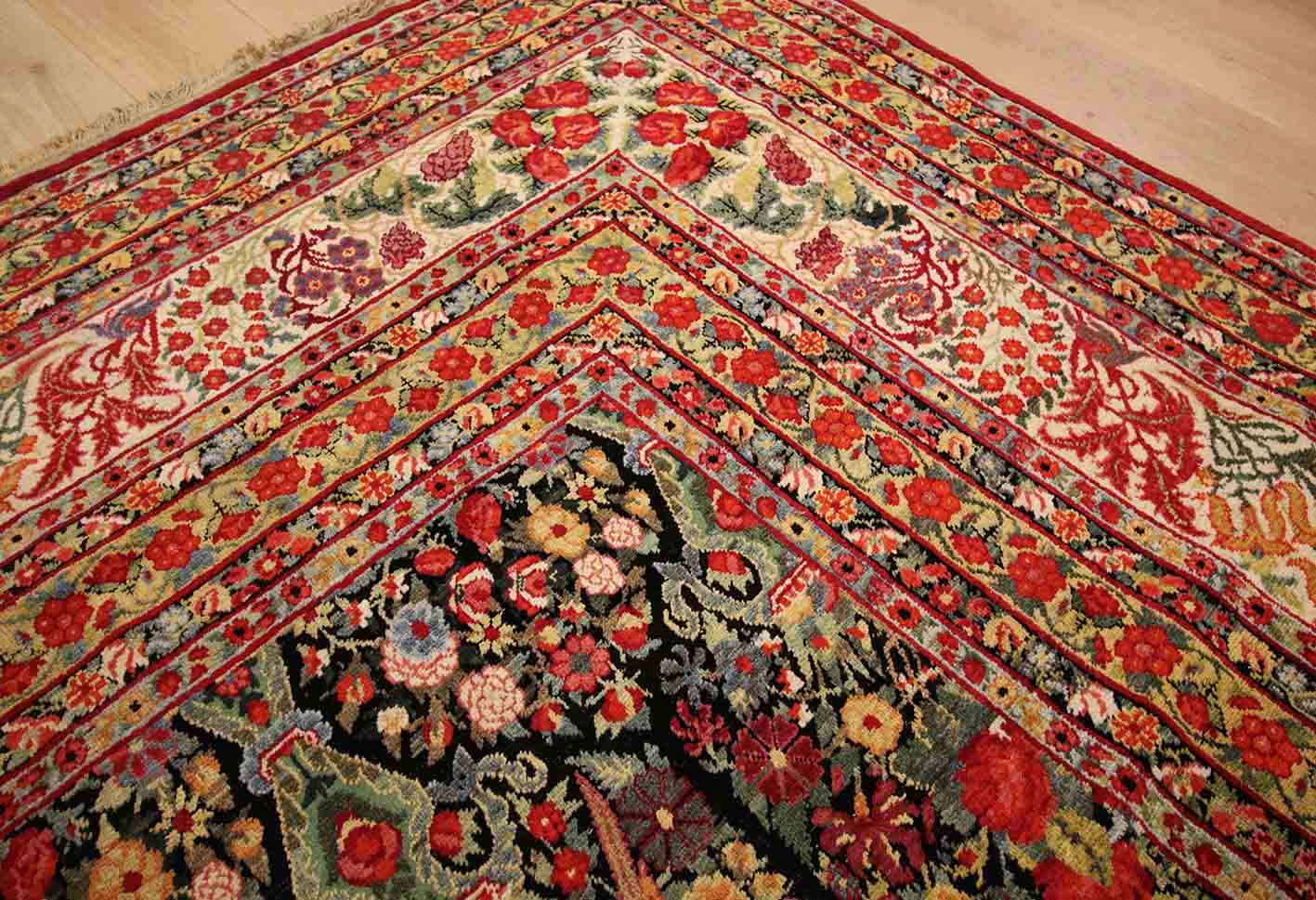  Detail of Kerman antique rug Carpet No.1023 